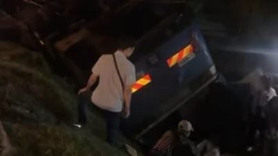 视频 | 士乃第二工区厂巴坠沟   伤亡情况有待公布