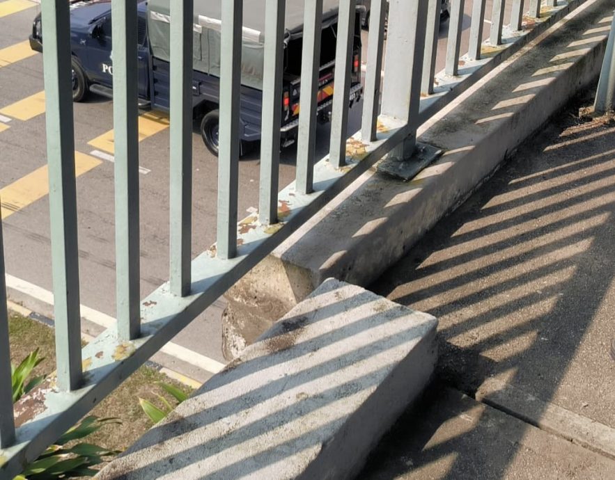 民生特工队丨沙威行人天桥遭撞移位现裂缝 古来市会紧急封锁免酿意外