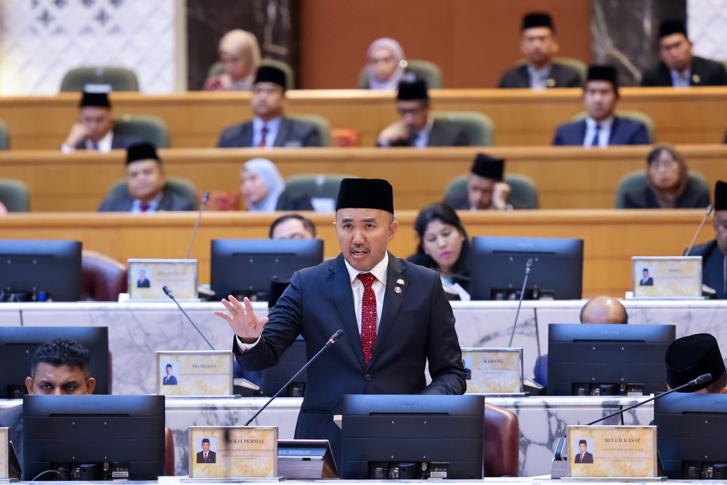 (已签发)柔:汽车中心被指只接狮城客 嘉福尼促地方政府吊销执照