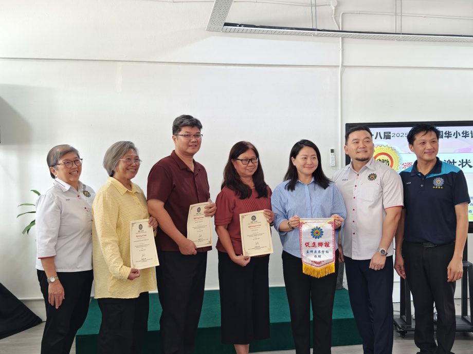 张嘉萱夺全柔华小华语讲故事赛冠军 三甲将代表柔州出征全国赛