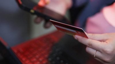 陷投资网站诈骗 承包商失逾270万