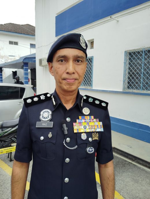 （已签发）柔：车坠河流巫裔网红下落不明   警方：搜救行动进行中