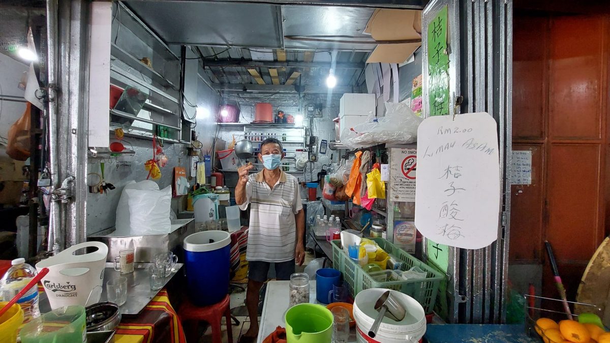 这些人那些事：一代居銮人的岁月   加冕小贩中心将谢幕