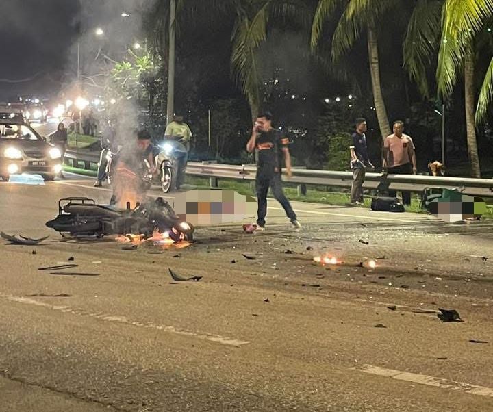 骑摩托车遇车祸 父子双双身亡