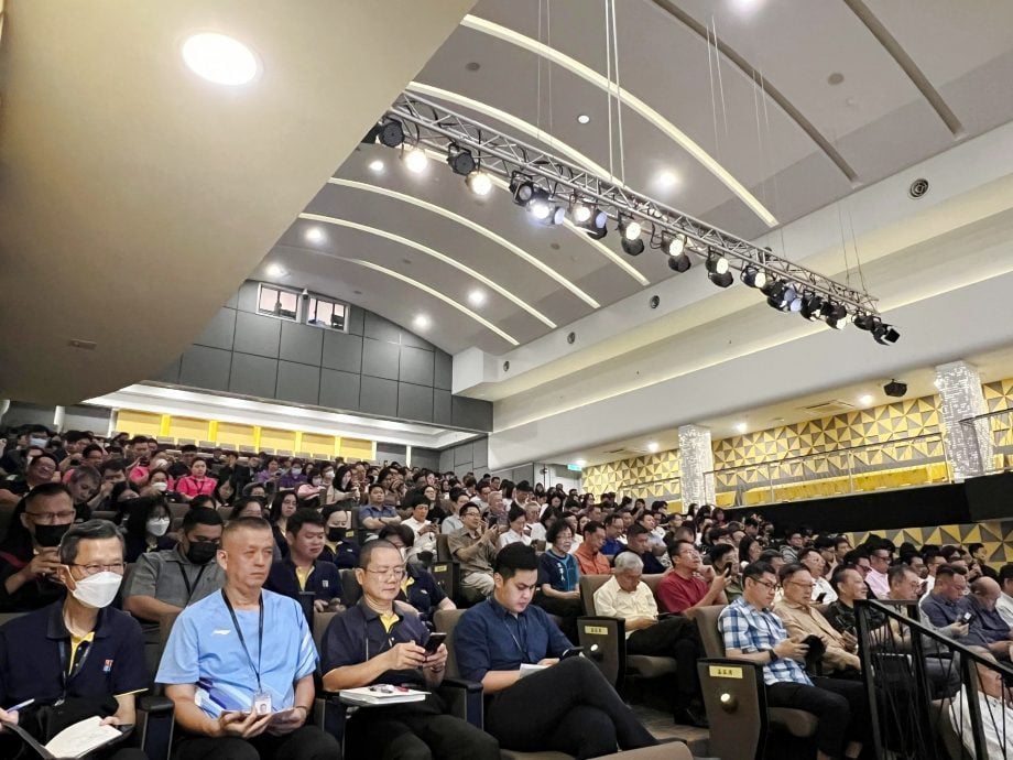 (早报后面头)大都会/滨中讲座会