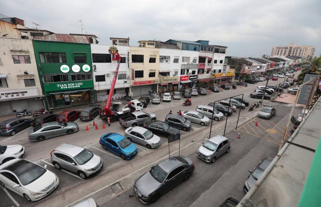 (锁文)柔:新旧对照:新山报馆街餐馆多