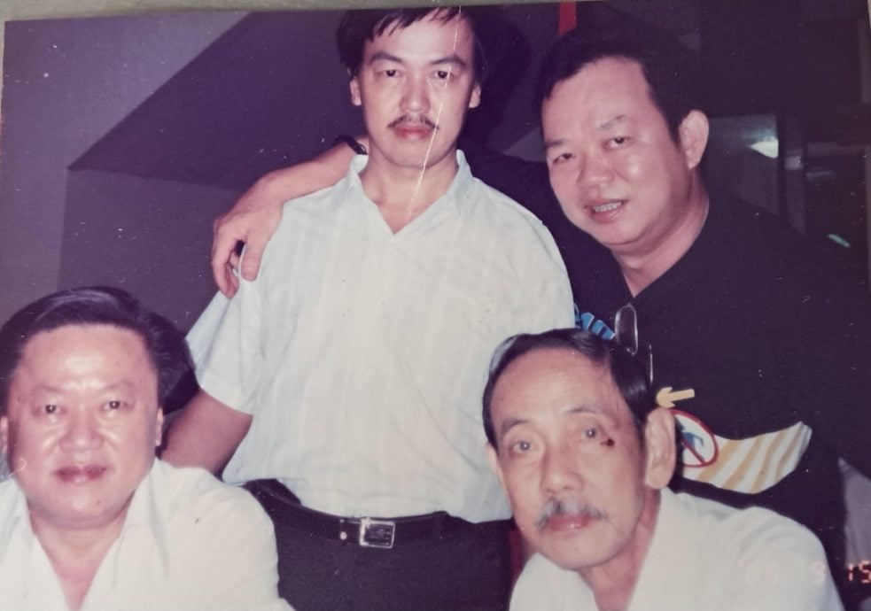 (锁文)柔:新旧对照:新山新运海鲜楼与黄金新 (财哥)