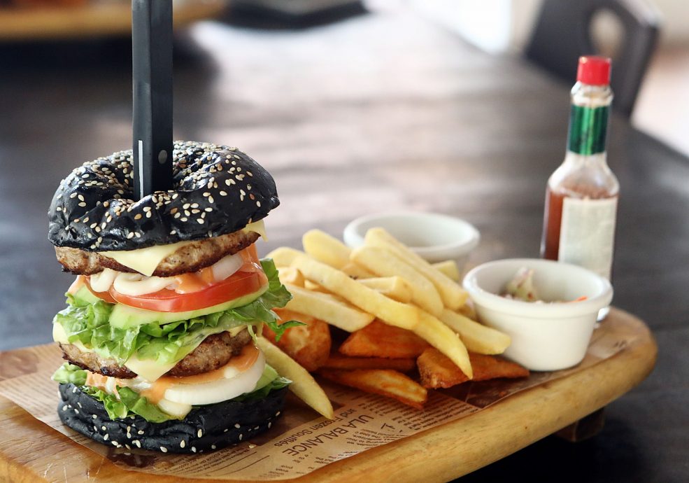 (预编26日见报)大都会-吃货来啰/Metalcube 1008