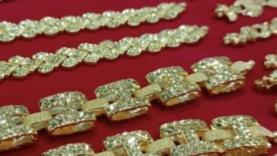 少女接诈骗电话 把母亲14万金饰交“执法员”
