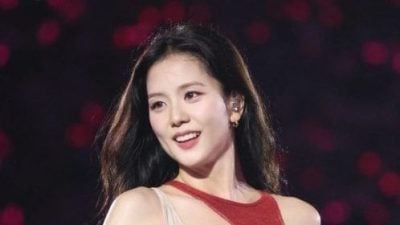 视频 | 丁海寅现身力挺Jisoo超有爱 J-Hope仅坐普通观众席惹议