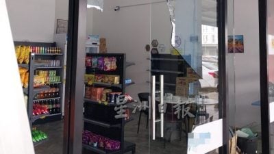 歹徒狂砸连锁店  3嫌犯扣4天