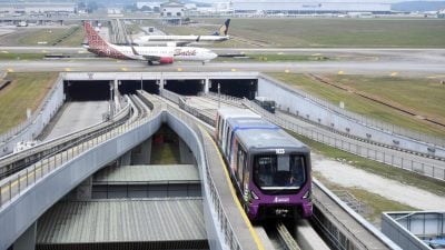 KLIA接驳车故障乘客走轨道 大马机场道歉