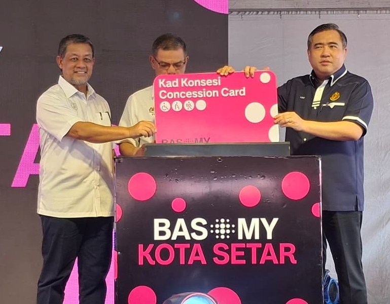 Maxim与InDrive电召车服务受监督3个月，交长：再犯规直接吊销执照