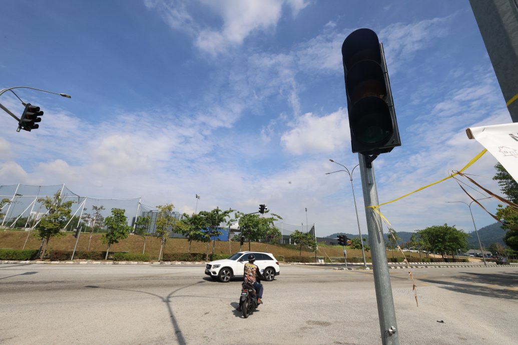 me02主文-大都会/新路成为年轻人飙车据点/9图