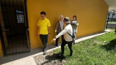 陈超耀拨款10万 . 甘榜巴西礼堂翻新