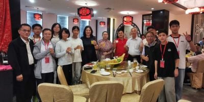 江佩娟：廉中培中接待中国学生 . 共同学习成长契机