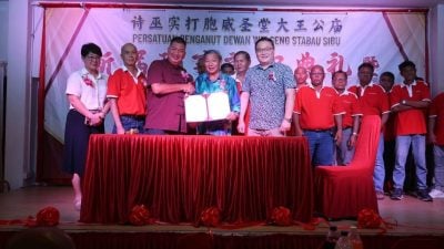 刘强燕：昌明政府3年拨款1.5亿 . 资助全国非伊宗教场所维修