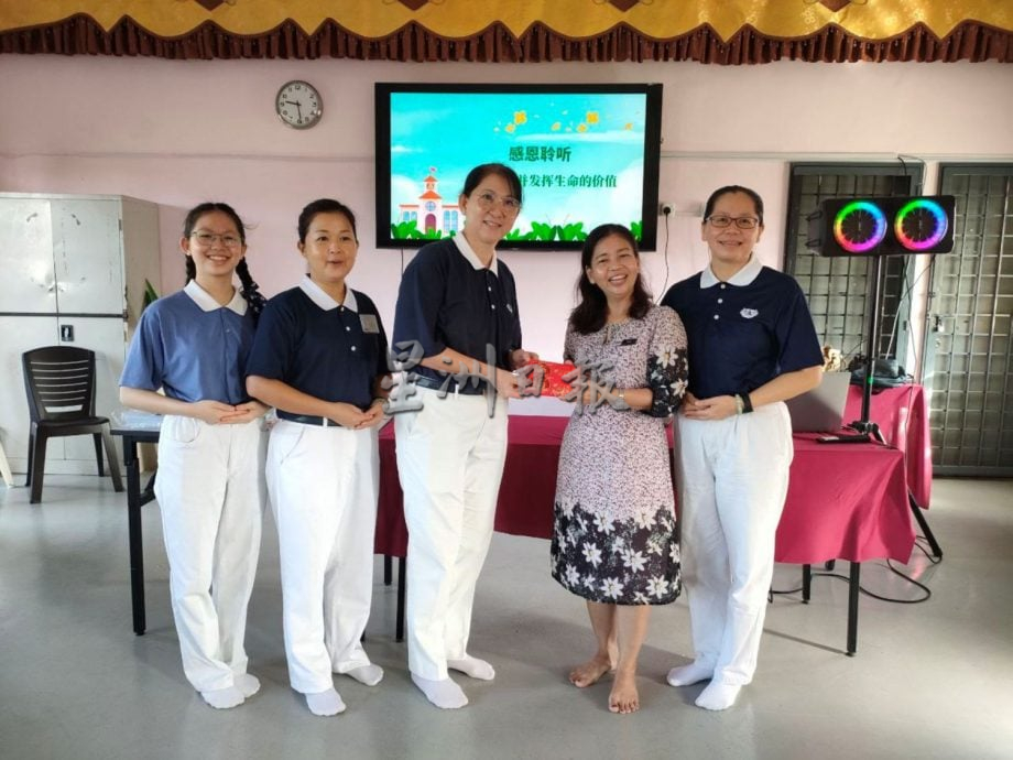 （古城版）学海学记-武吉峇汝中学邀慈济人举讲座