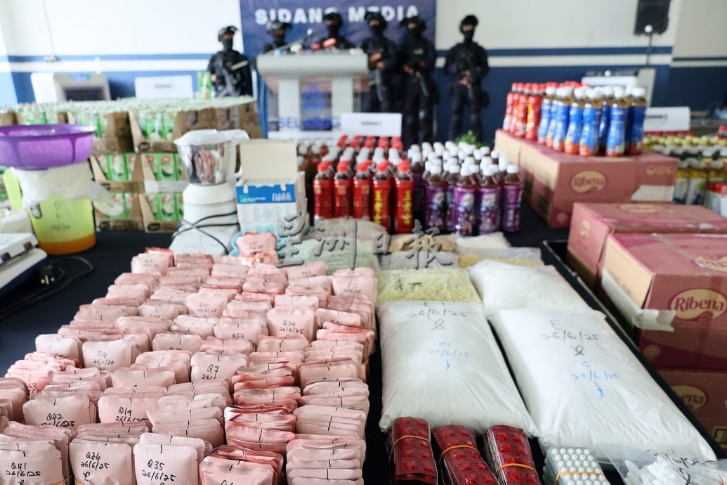 月薪2万聘炼毒师制毒饮料·13人落网 扣逾420万毒品