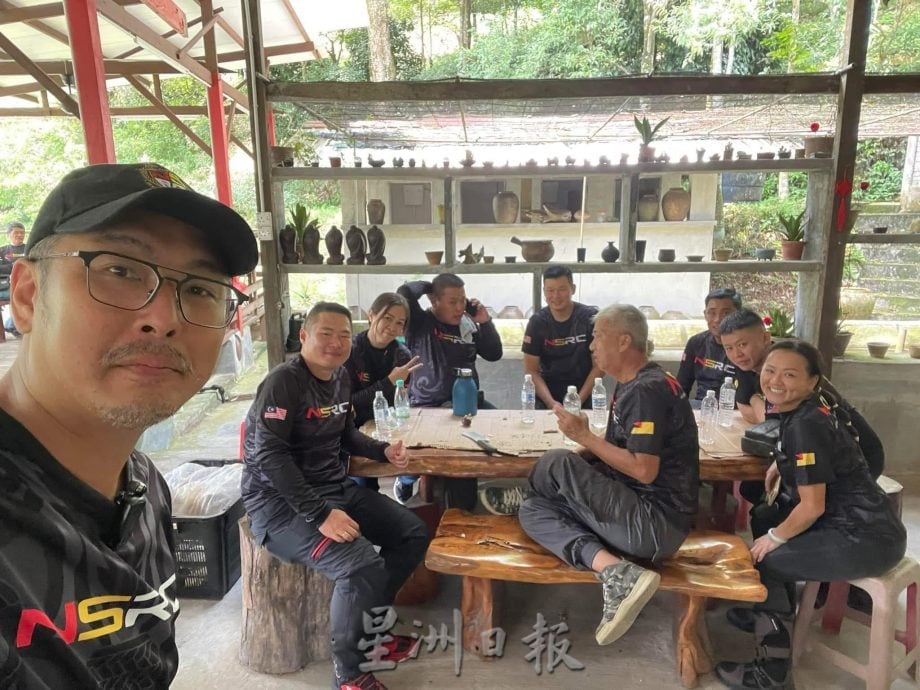 供星洲网，7月4日见网）乐活频道：不是飙车！重机骑士以行动来诠释热爱，享受风景及人生
