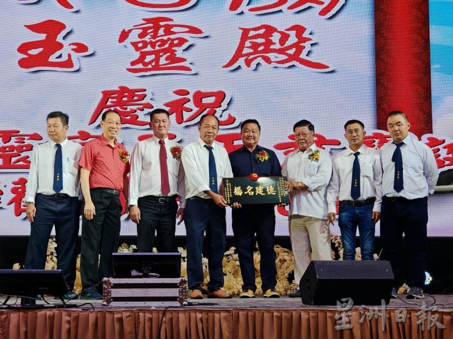 林朝雁：我国网络霸凌问题严重，希望大家做个精明的网络使用者