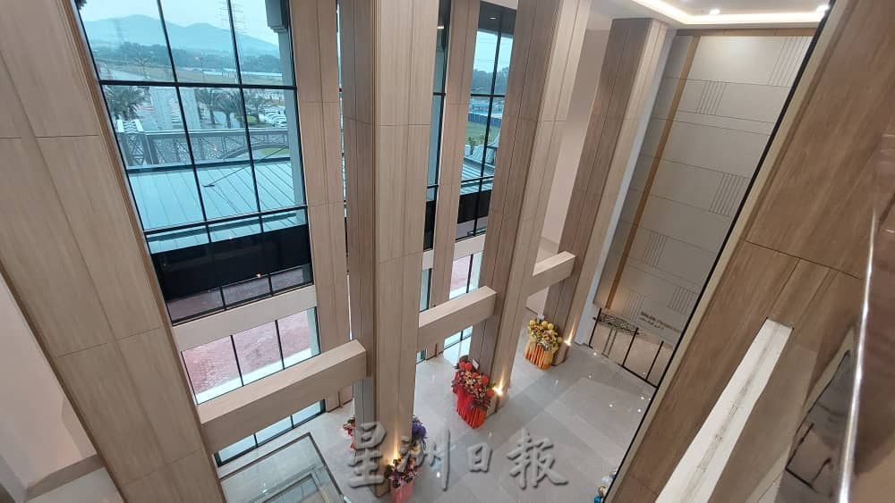 **已签发**柔：第三版头：特稿〡全新居銮市议会大厦启用了  民众勿走错地方