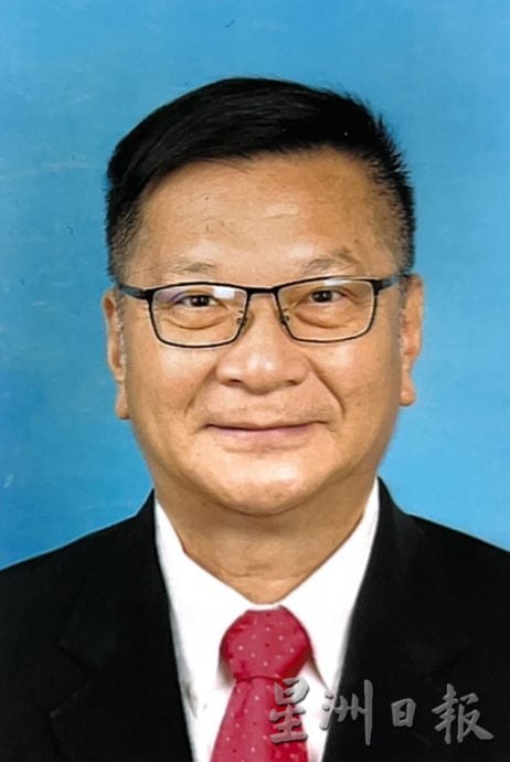 波中外流浪狗频追人 校长吁三管齐下解决问题