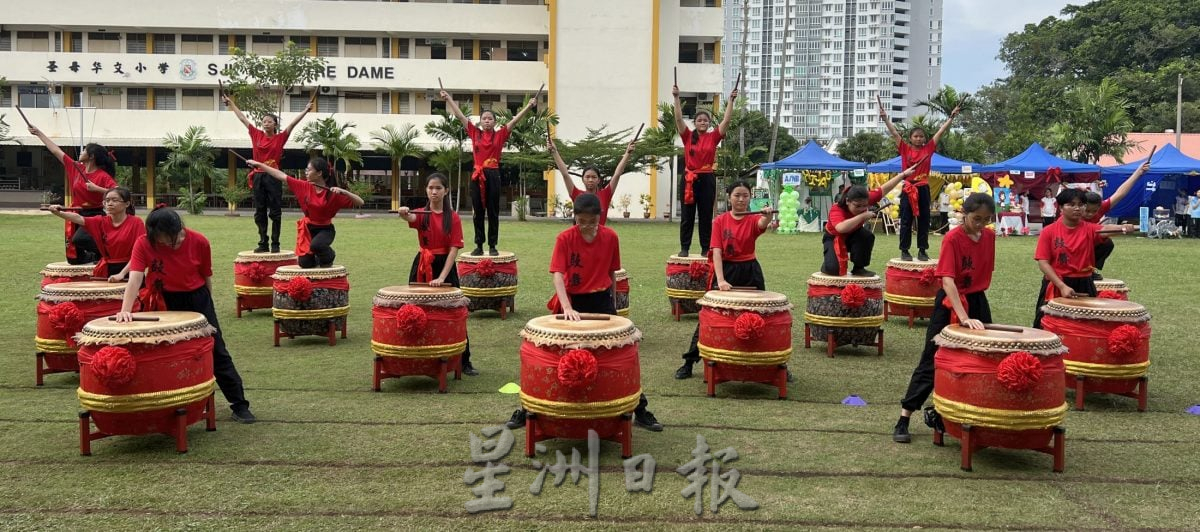 【星角摄】:女鼓手,飒!