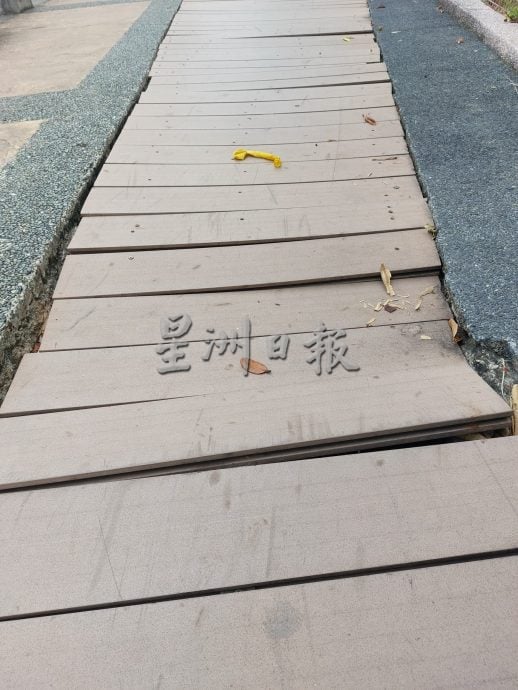 （古城第四版主文）甲河木板走道多年来屡修不好