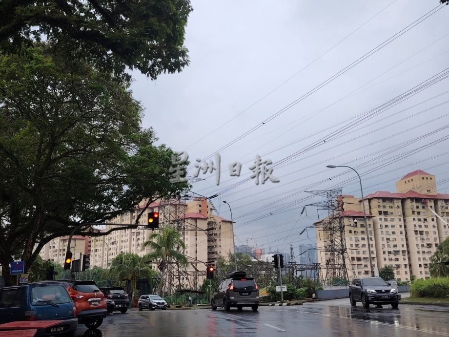 大都会/余深恩:调节交通灯通行秒数 缓解士拉央甲洞公路交通堵塞