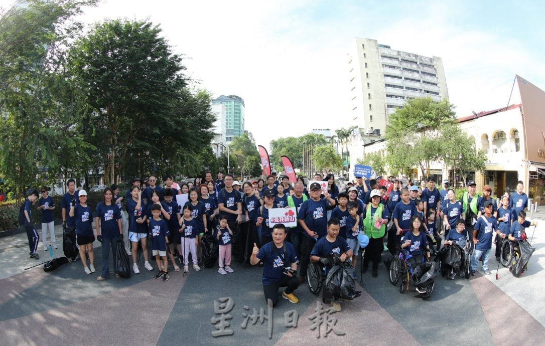 “爱我新山”召集逾千人 一起展开清洁运动