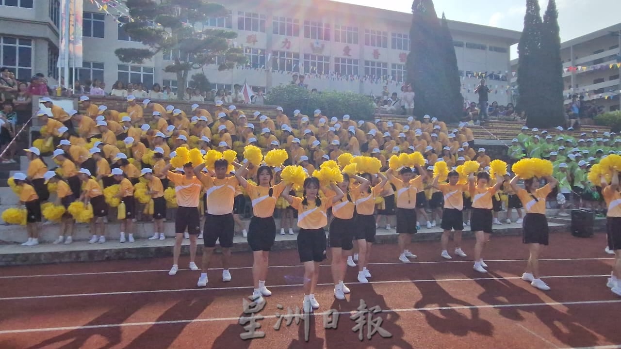王培荣:校友参与传承运动会 体现銮中精神