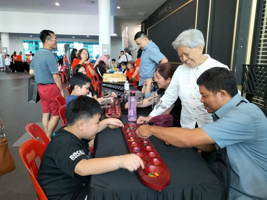 丹绒双亲节活动