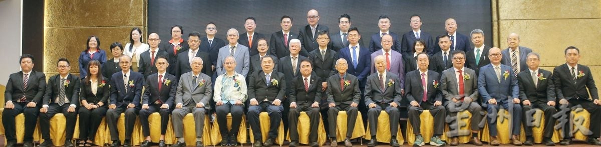 游上运:与新加坡大学协谈 深斋拟设生命科学课