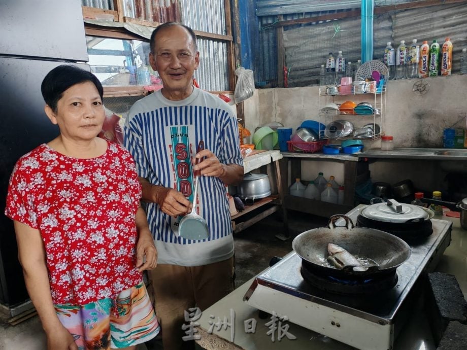 版头(大都会):文冬陈文兴夫妇愁生活费/2图