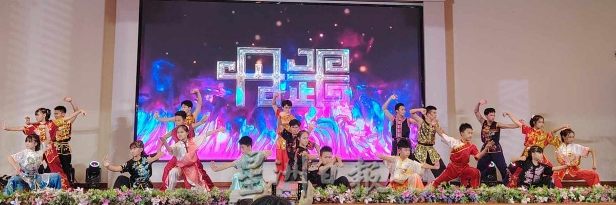 哥市中华中小学董事长赖德城指出，自今年一月议决兴建礼堂以来，短短6个月内完成设计、筹备、义跑及感恩晚宴等系列工作，目前已筹得185万1642令吉，成功突破第一阶段目标。
