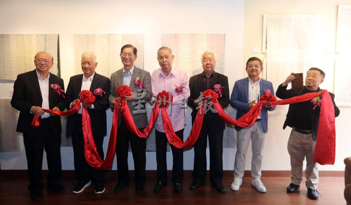 请签发，早报头-大都会／黄和平画展／7图