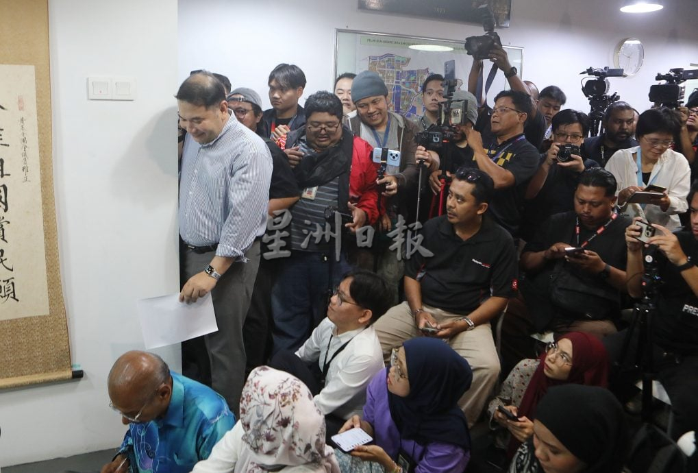 内页∕版头∕拉菲兹∕安华应没什么可隐瞒，但应速澄清