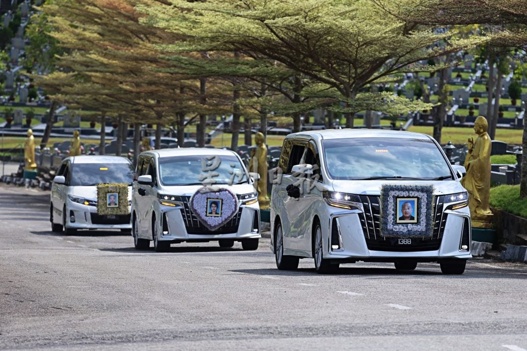 （供星洲网）全国版/一家三口陈尸家中案 | 获赞助身后事全部费用，死者3人在社会温情中火化告别