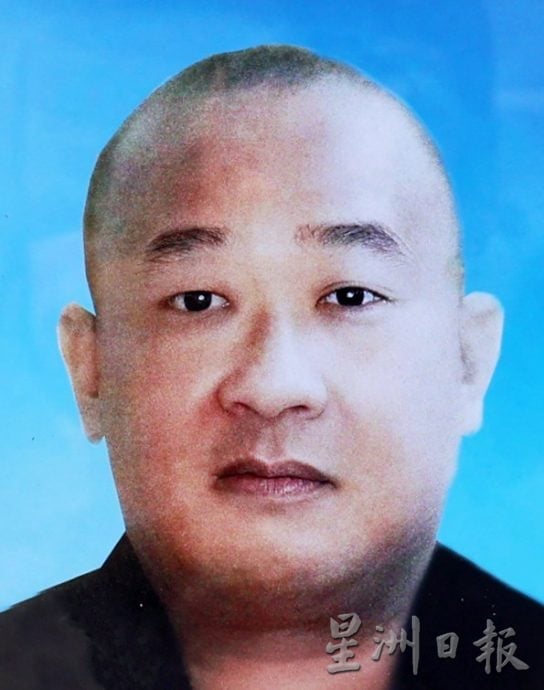 （供星洲网）全国版/一家三口陈尸家中案 | 获赞助身后事全部费用，死者3人在社会温情中火化告别