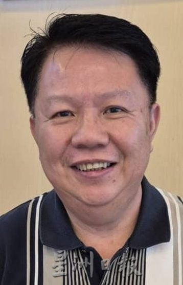 闰月买饰品赠老人家添福添寿