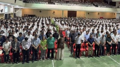 培风用音乐与文字致敬   缅怀邓日才校长
