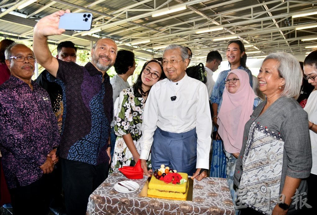 马来西亚国家档案馆为Sri Perdana画廊举行重新开放仪式