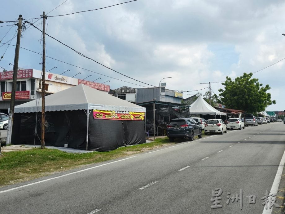 供星洲网/新地点迟迟未清理,芙市政厅又发驱逐信;芙亚沙再也花园路边非法小贩搬迁不顺利