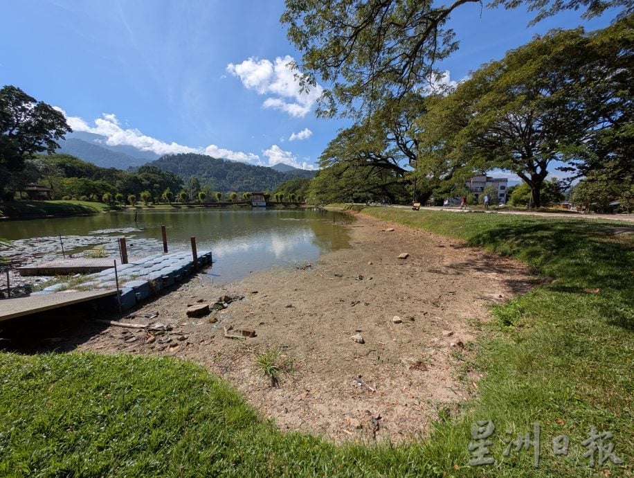 天气干旱近月 太平湖水剧降湖床重现