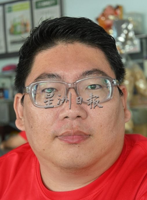 供星洲网:由于市场反应欠佳,马口周一夜市暂时叫停