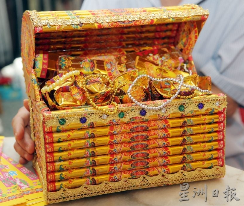 【人生•喜】| 嫁妆祝福女儿丰衣足食 手花结合中西浪漫 