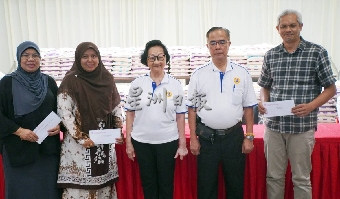 VIP文（大北马）紫阳阁拨款捐助783赤贫、残疾人士、老人院孤老，3000捐3所特殊教育学校