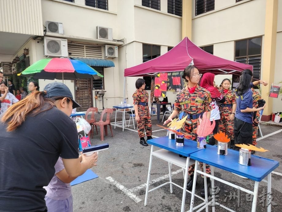 师生假日自愿返校参与活动 校长:怡圣母华中独特文化