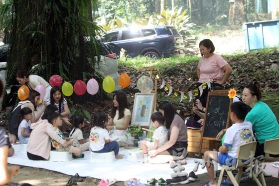 【文创市集热潮/01】当市集常态化,产品千篇一律,文创市集要如何深耕自己的底气?